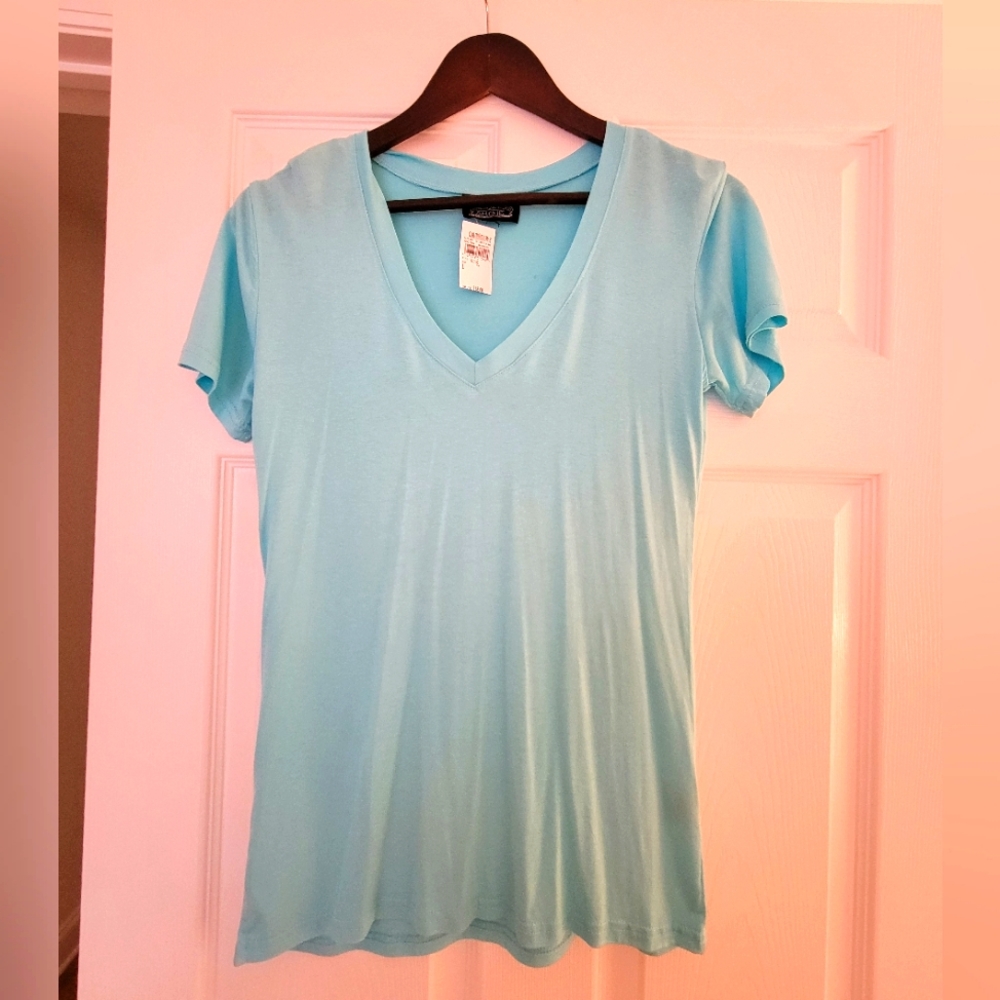 V-neck Tee